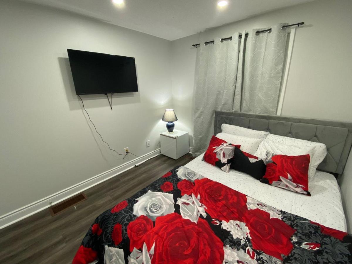 Treasure'S Lodge Mississauga Bagian luar foto